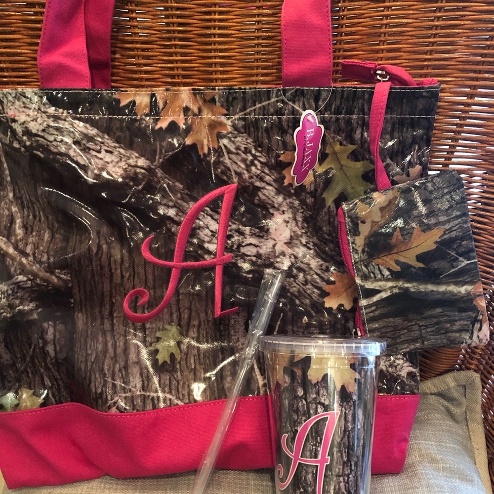 Camo bag and tumbler